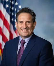 Portrait of Andy Levin