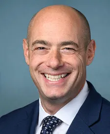 Portrait of Greg Landsman